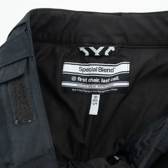 Special Blend Women's Black Snowboarding Skiing Cargo pants | Small - Picture 8 of 9